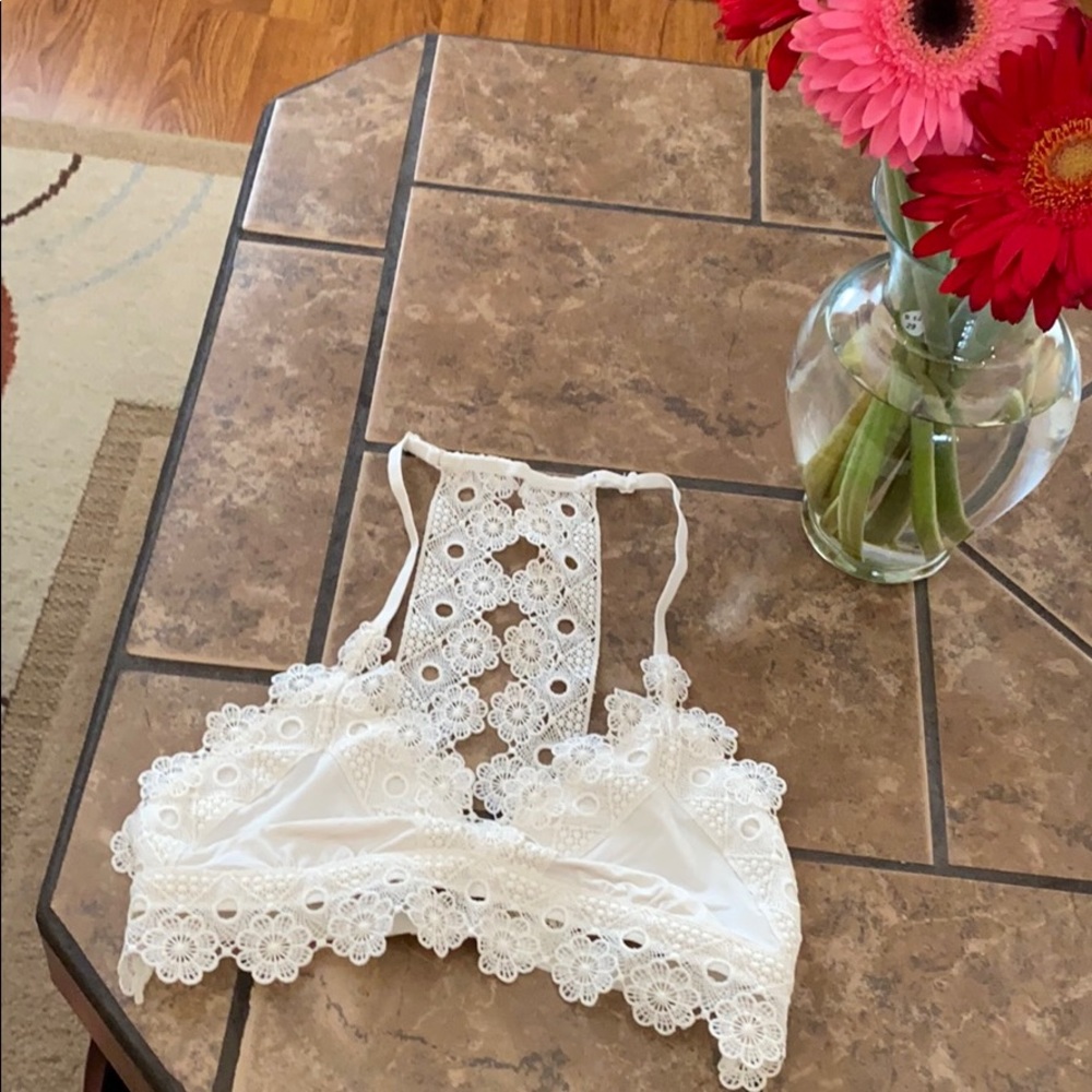 ARIE bralette